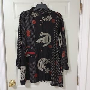 PINK CUPCAKE Women's Printed Tunic Style Button-Down Shirt Size L.